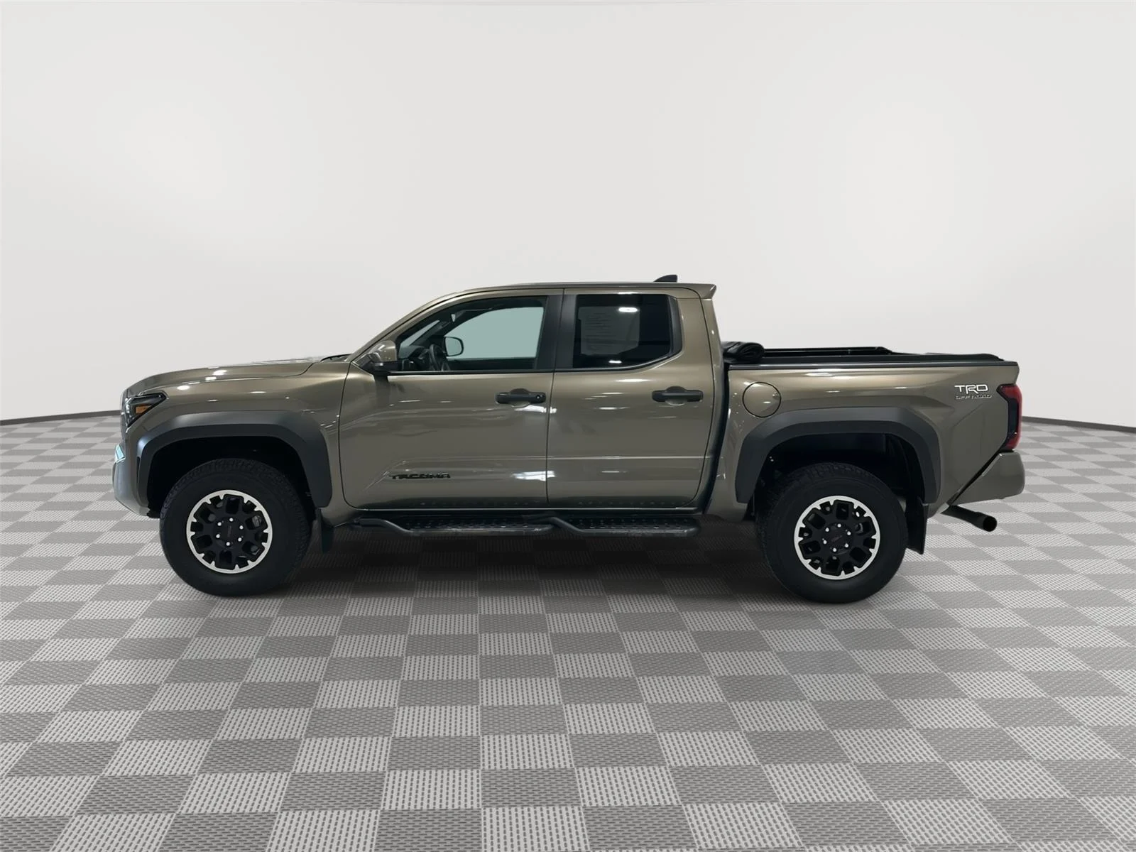 Used 2024 Toyota Tacoma SR5 with VIN 3TMLB5JN6RM053097 for sale in Alexandria, Minnesota