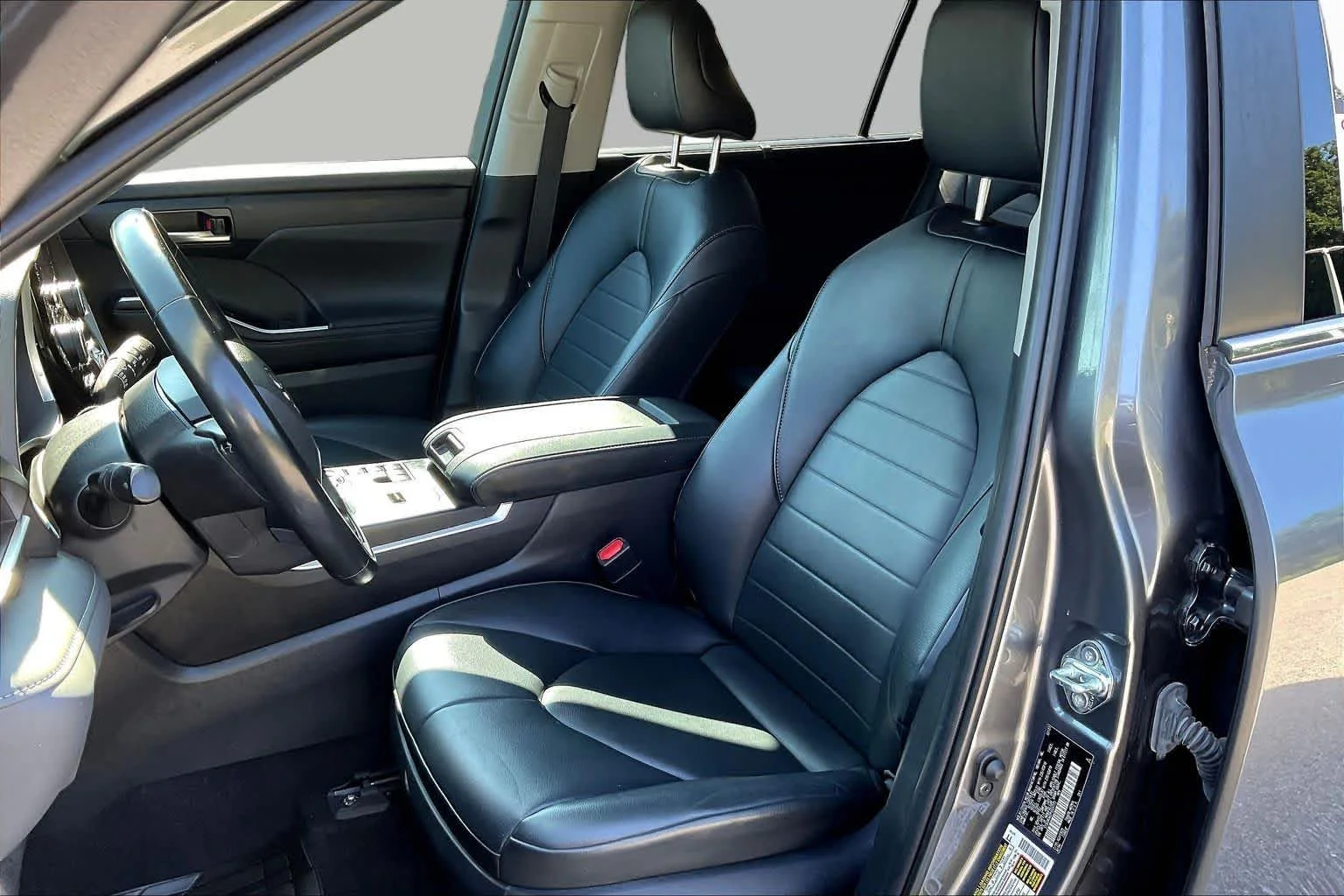 Used 2023 Magnetic Gray Metallic Toyota XLE image 8