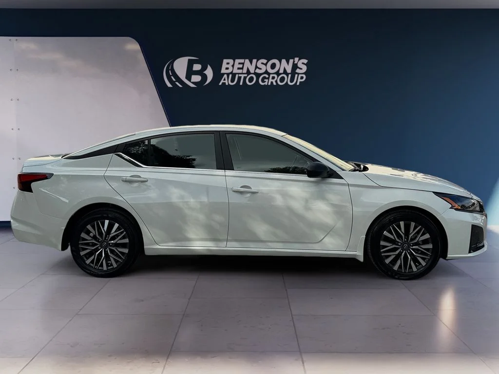 New 2026 White Nissan 2.5 SV image 6