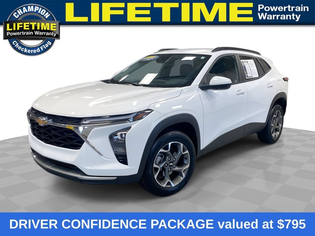 Used 2024 Summit White Chevrolet LT image 1