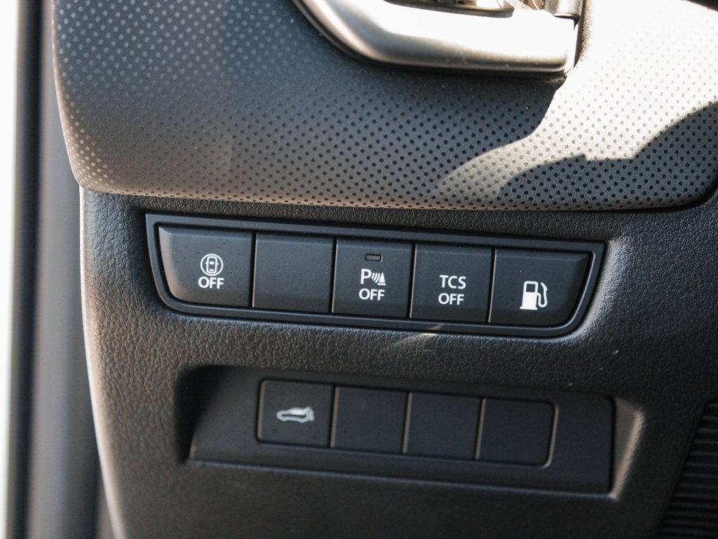 Used 2026 Wind Chill Pearl Mazda Premium image 11
