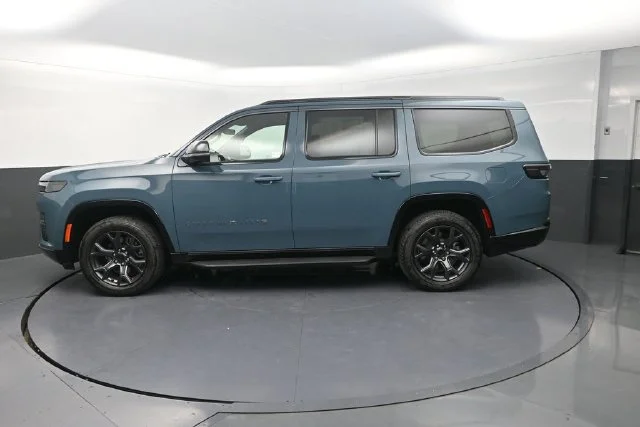 New 2026 Steel Blue Exterior Paint Jeep Limited Altitude image 5