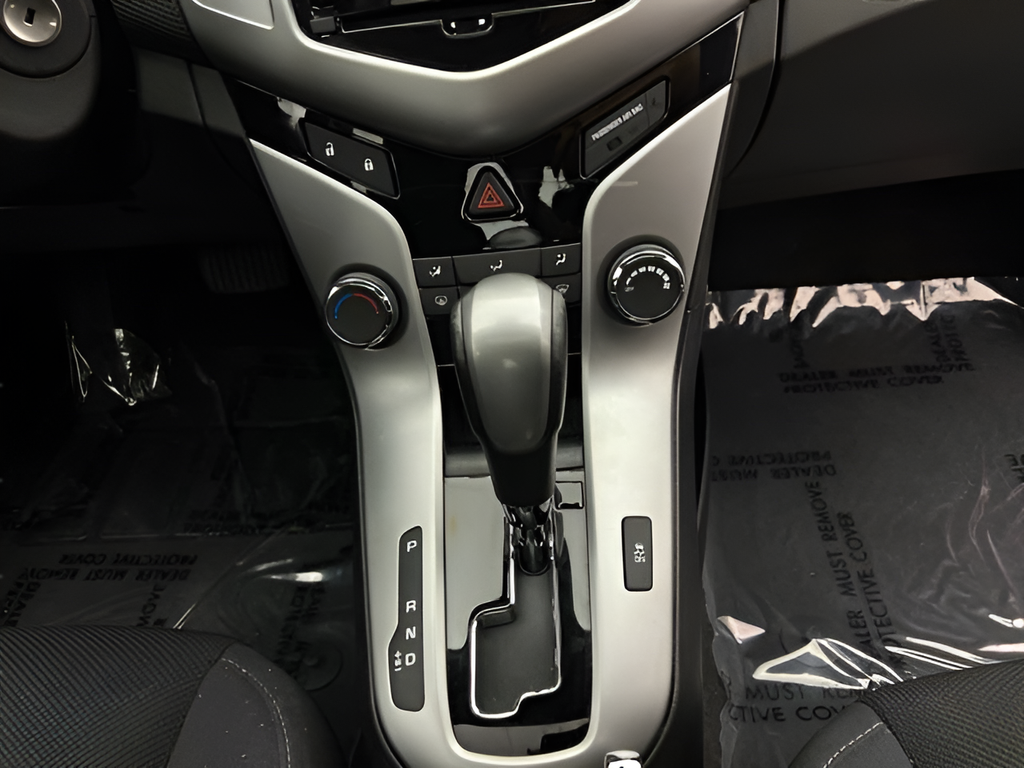 Used 2013 Silver Ice Metallic Chevrolet 1LT image 29