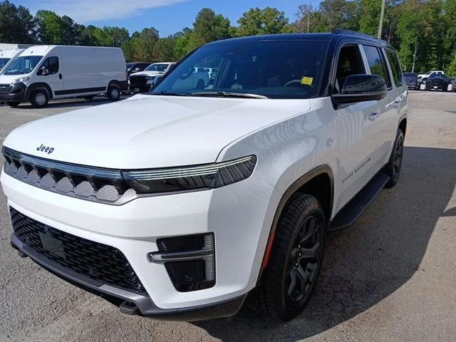 New 2026 Bright White Clear-Coat Exterior Paint Jeep Upland image 8