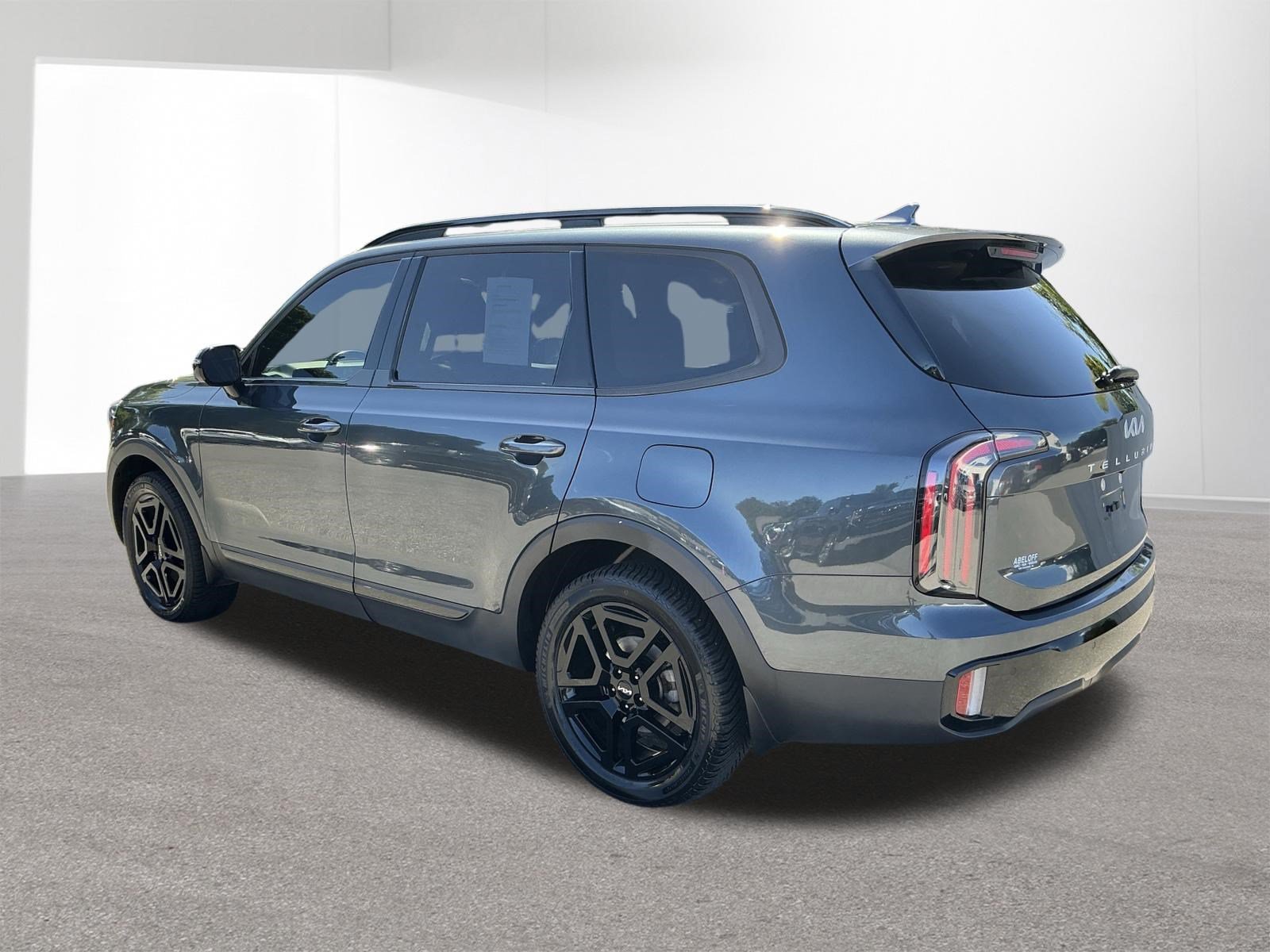 Certified Used 2024 Gravity Gray Kia SX Prestige X-Line image 5