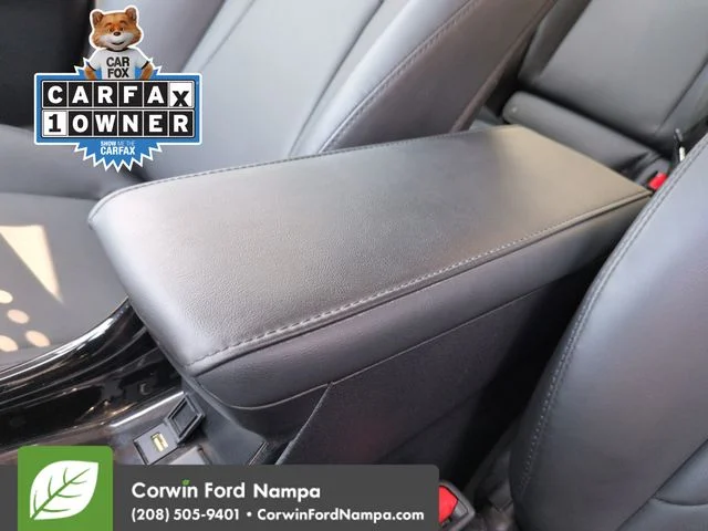 Used 2022 Beige Toyota XLE AWD-e image 19