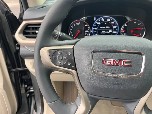 Used 2023 Silver GMC Denali image 24