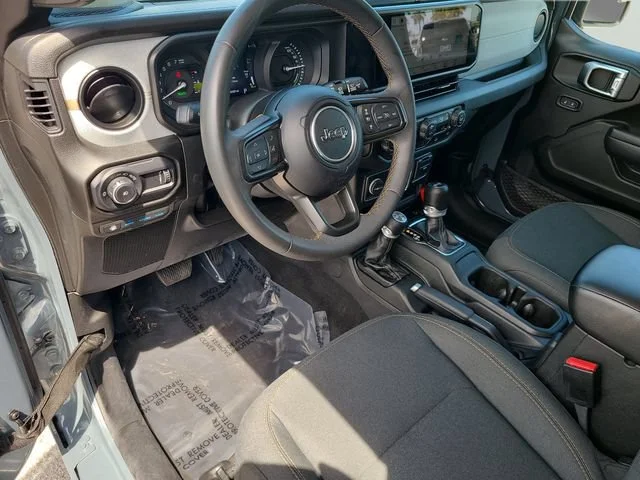 Used 2024 Gray Jeep Sport S image 19