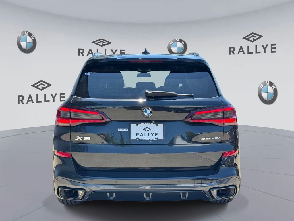 Certified Used 2023 Black Sapphire Metallic BMW xDrive40i image 5