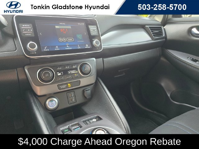 2025 Nissan Leaf S - Photo 32