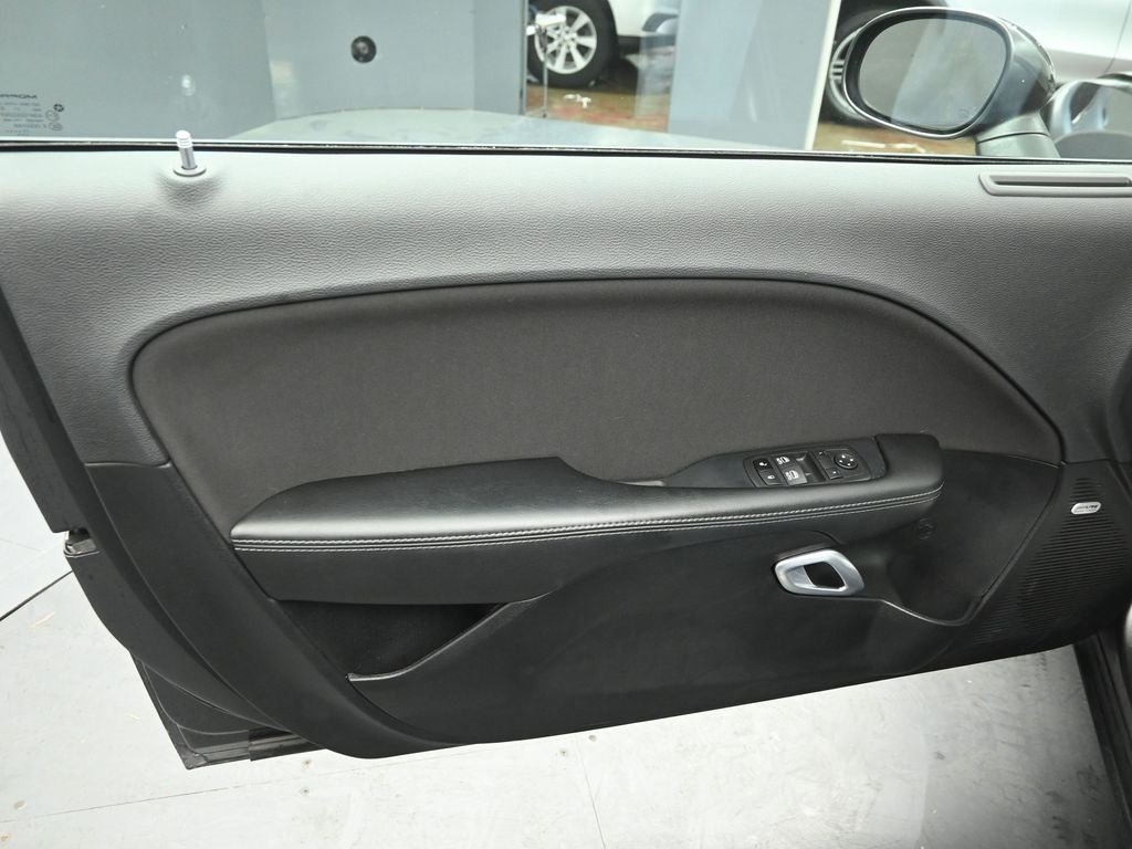 2021 DODGE CHALLENGER - Image 19