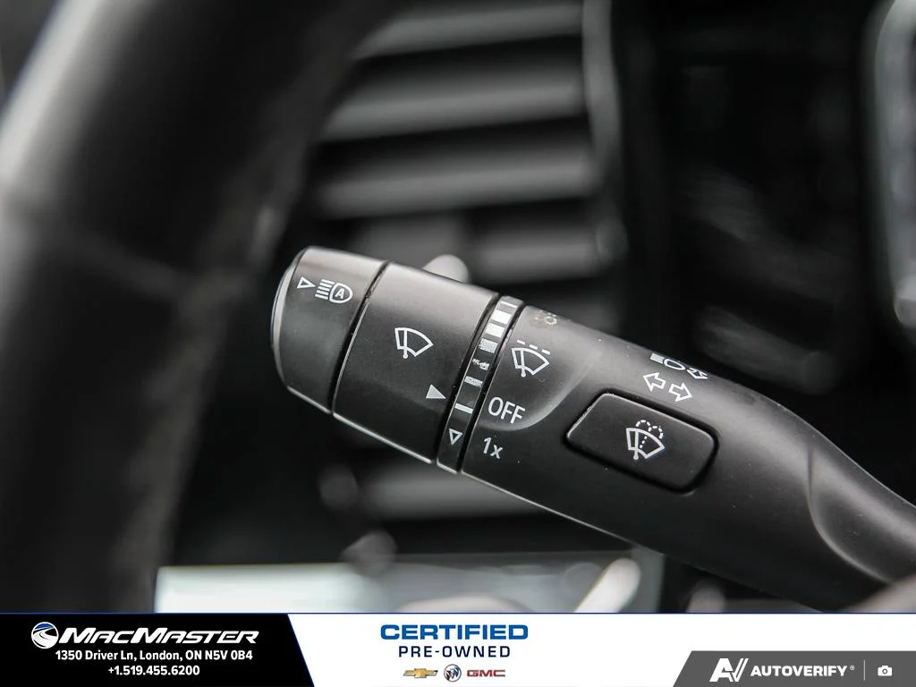 Used 2022  Chevrolet RST image 19