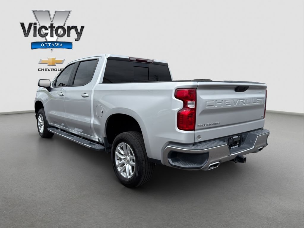 Used 2020 Silver Chevrolet LT image 4