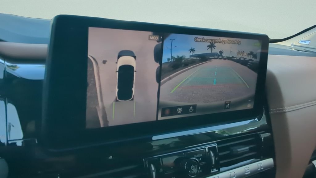 New 2026 Gray Nissan Platinum image 18