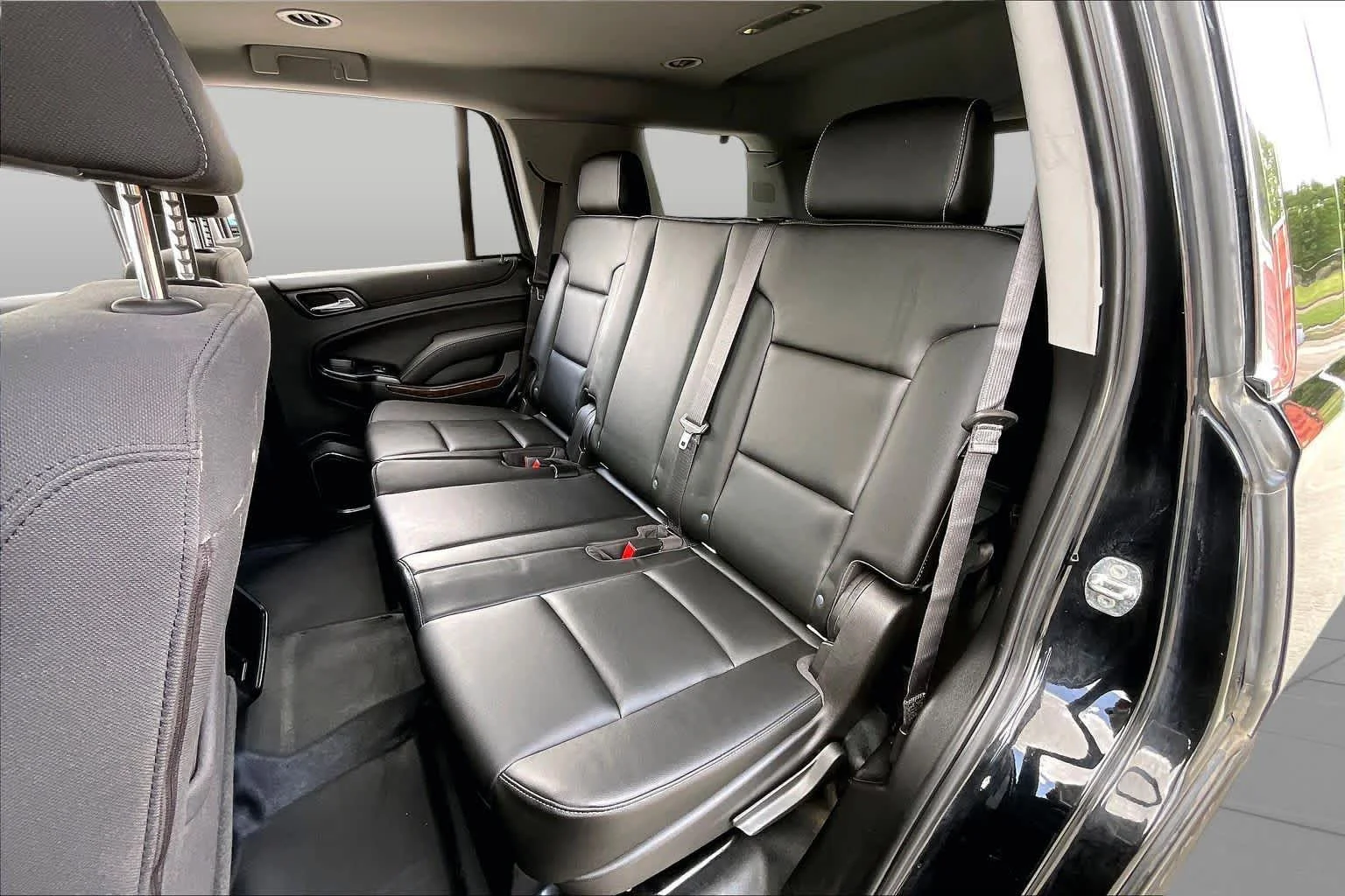 Used 2019 Black Chevrolet Commercial image 17