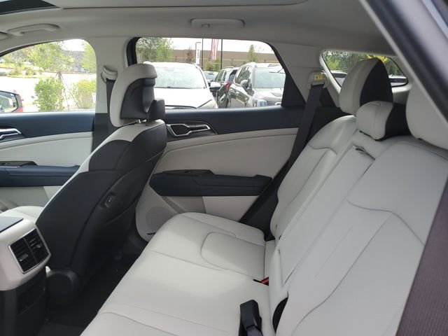 2025 Kia Sportage EX Hybrid - Photo 9