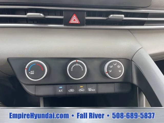 Used 2024 Red Hyundai SE image 23