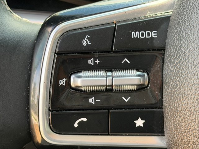 Certified Used 2025 Gray Kia S image 33