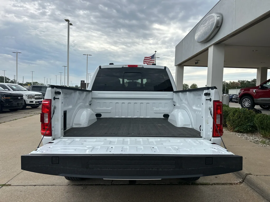 Used 2023 Oxford White Ford XLT image 7