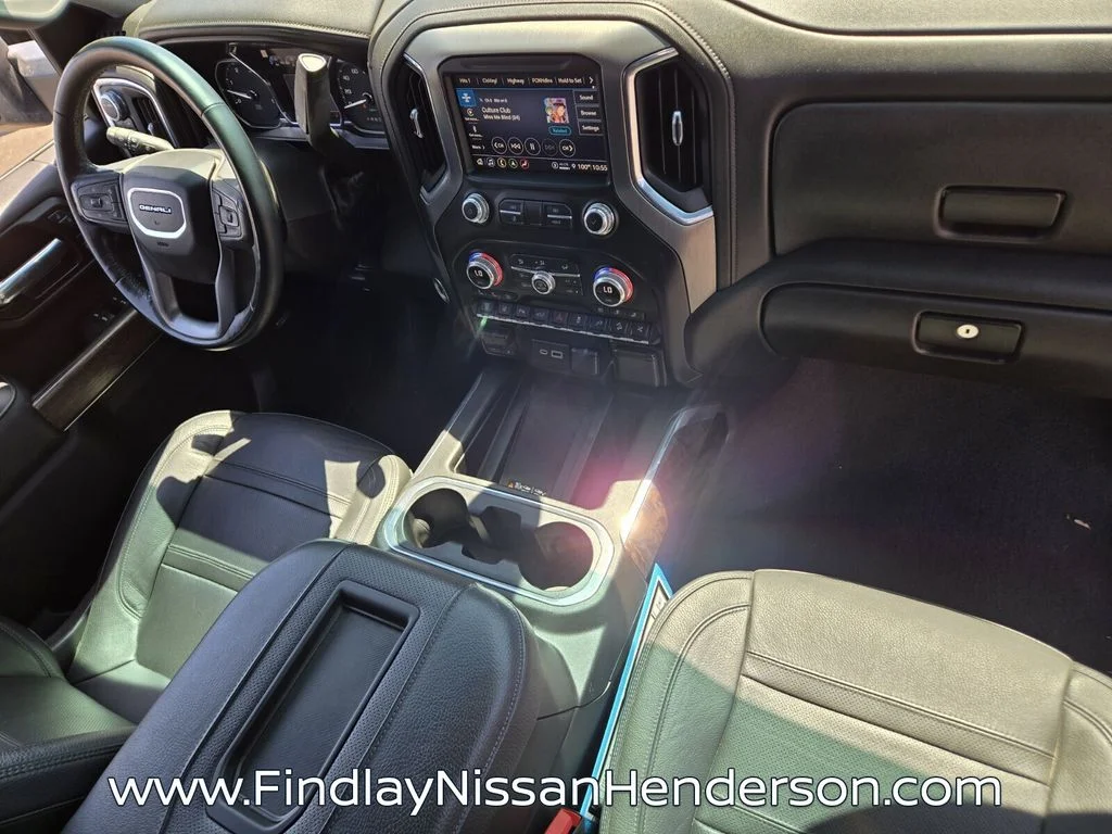 Used 2021 Silver GMC Denali image 19