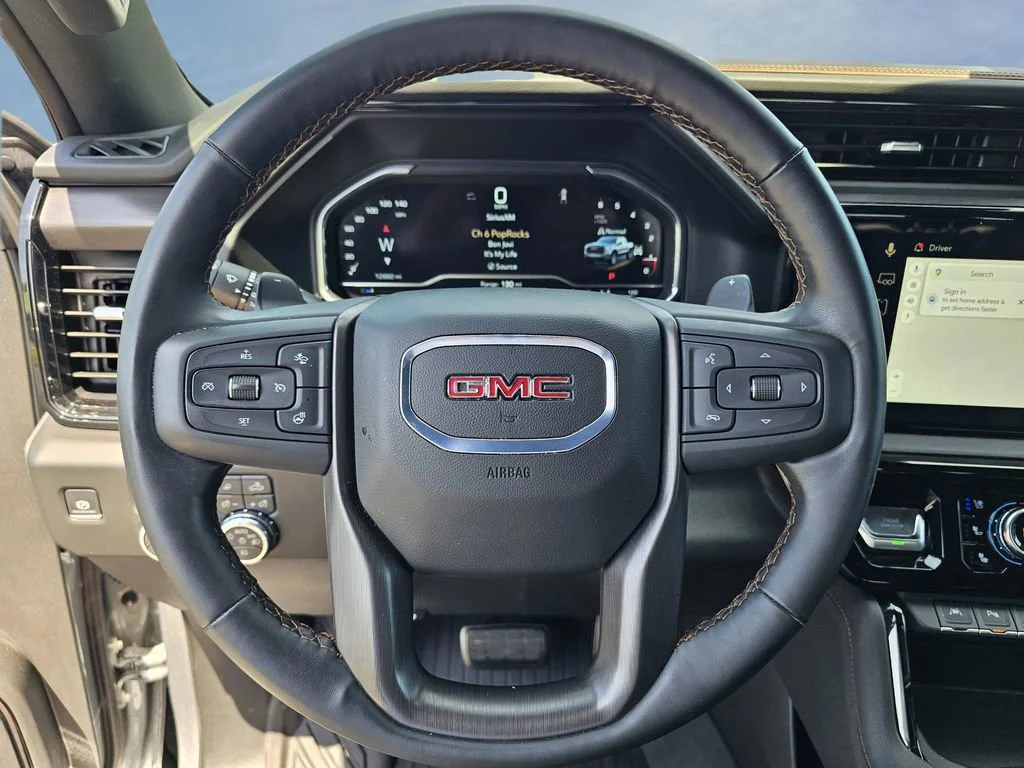 Used 2025 Sterling Metallic GMC AT4 image 20