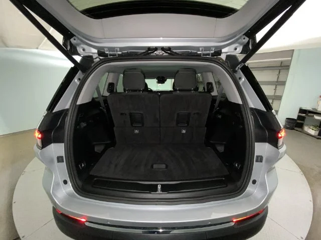Used 2021 Silver Jeep Laredo image 23
