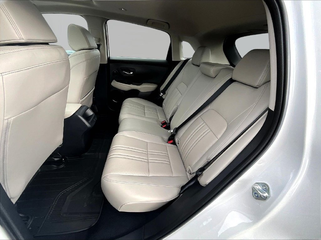 Used 2026 White Honda EX-L image 24