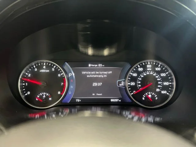 Used 2021 White Kia SX image 27