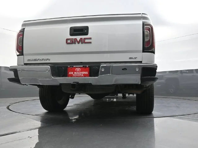 Used 2018 White GMC SLT image 36