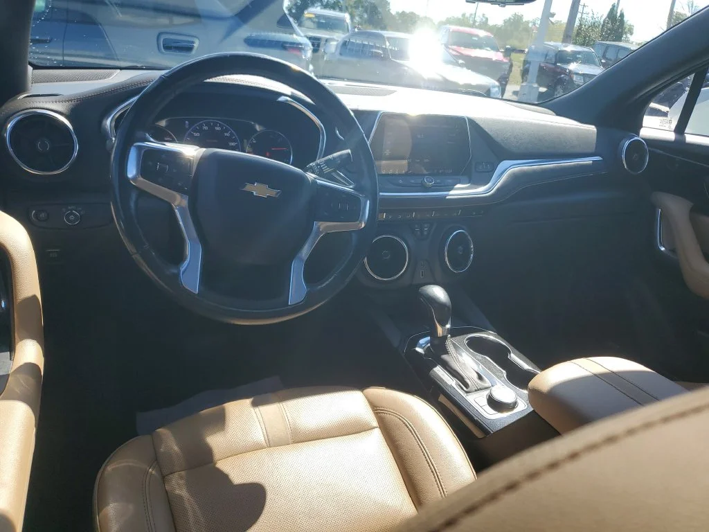 Certified Used 2019 White Chevrolet Premier image 10