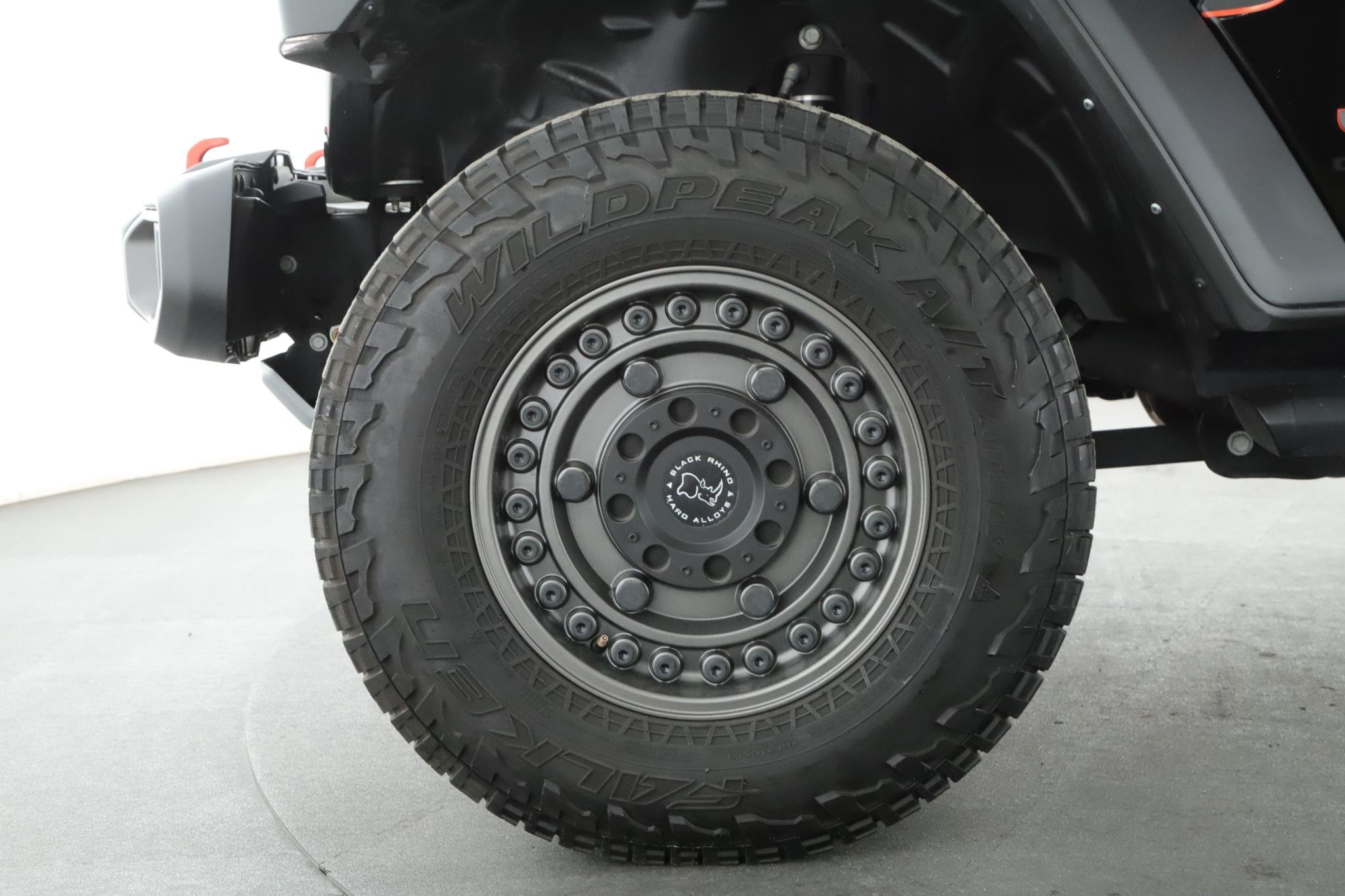 Used 2023 Black Clearcoat Jeep Mojave 4x4 image 19