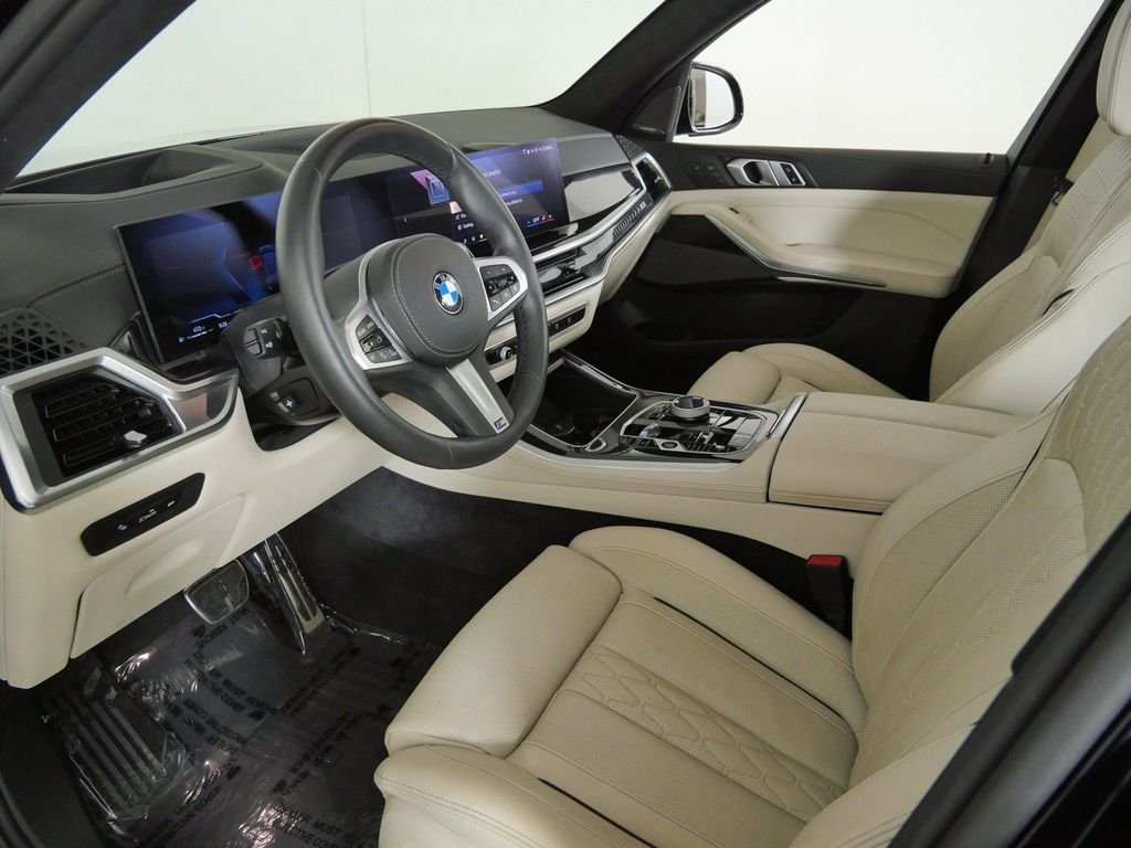Certified Used 2025 Black Sapphire Metallic BMW xDrive40i image 40