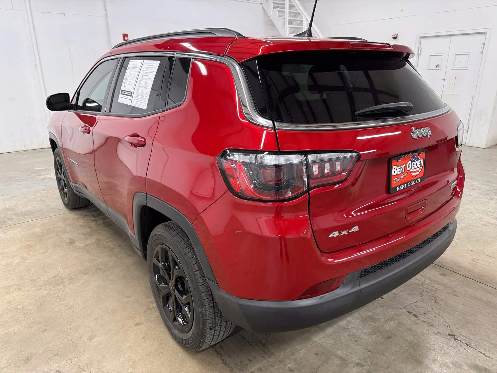 Used 2025 Red Jeep Latitude image 3