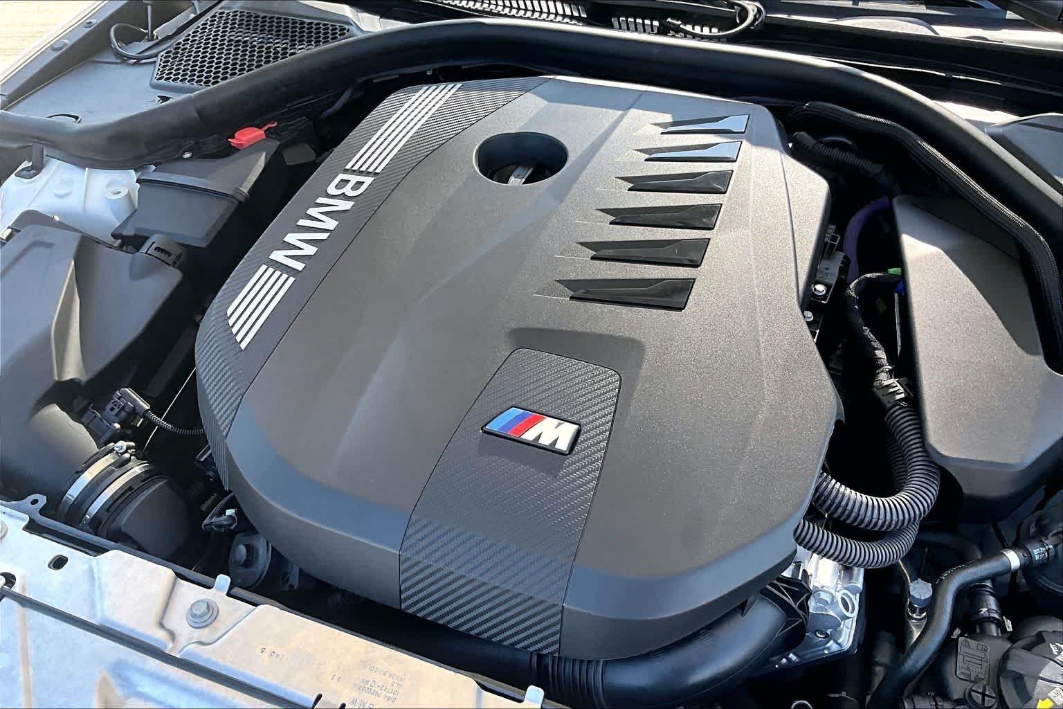 Used 2025 Mineral White Metallic BMW M340i image 31
