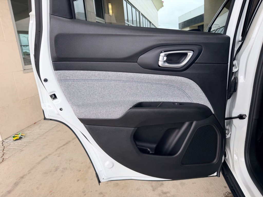 Used 2023 White Jeep Sport image 27