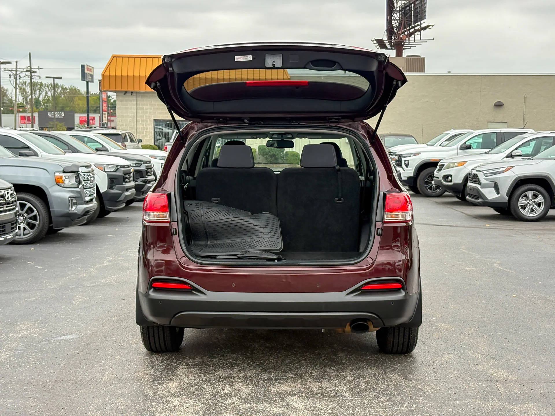 Used 2018 Purple Kia LX image 32