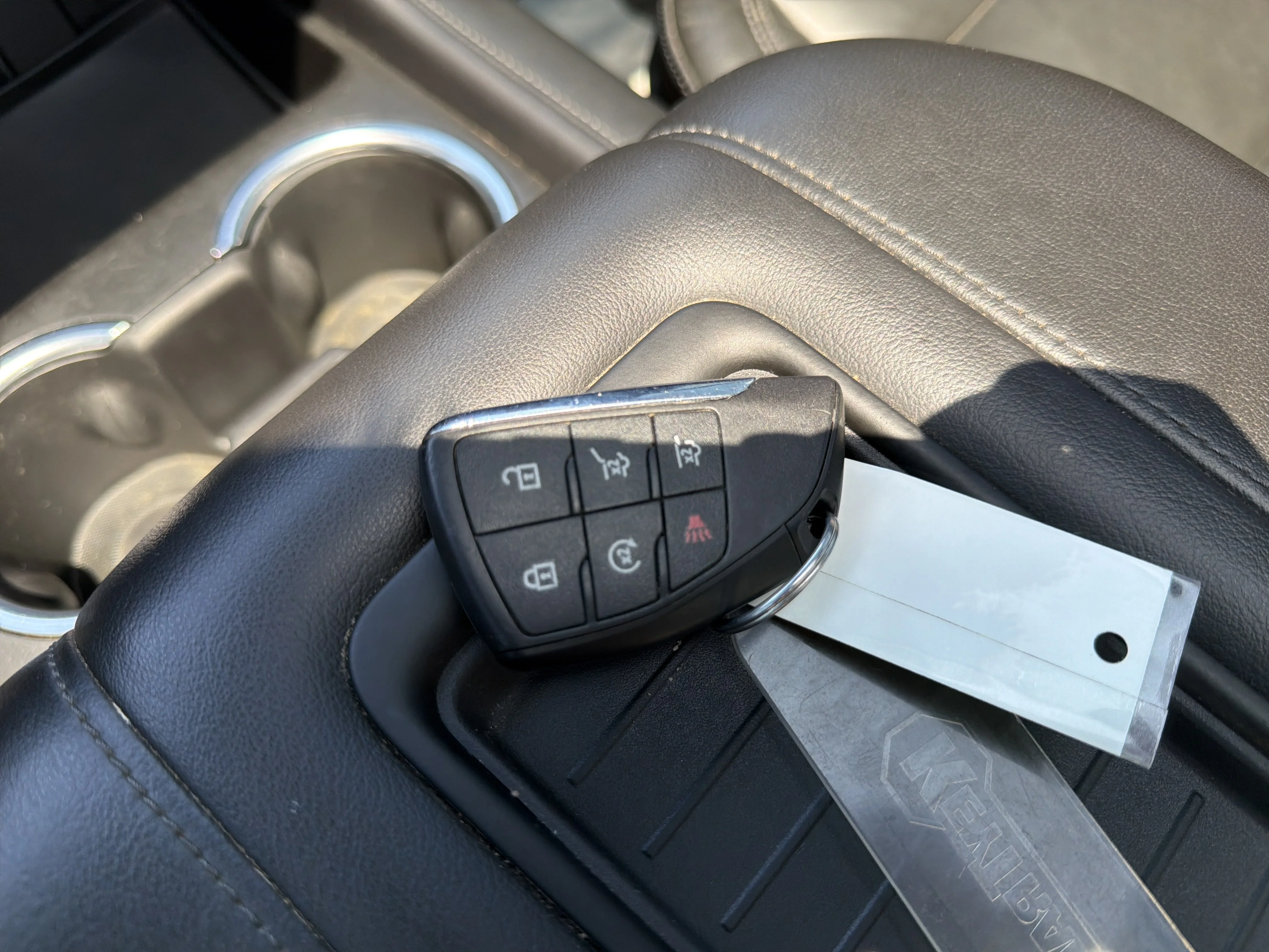 Used 2021 Black Chevrolet Z71 image 32