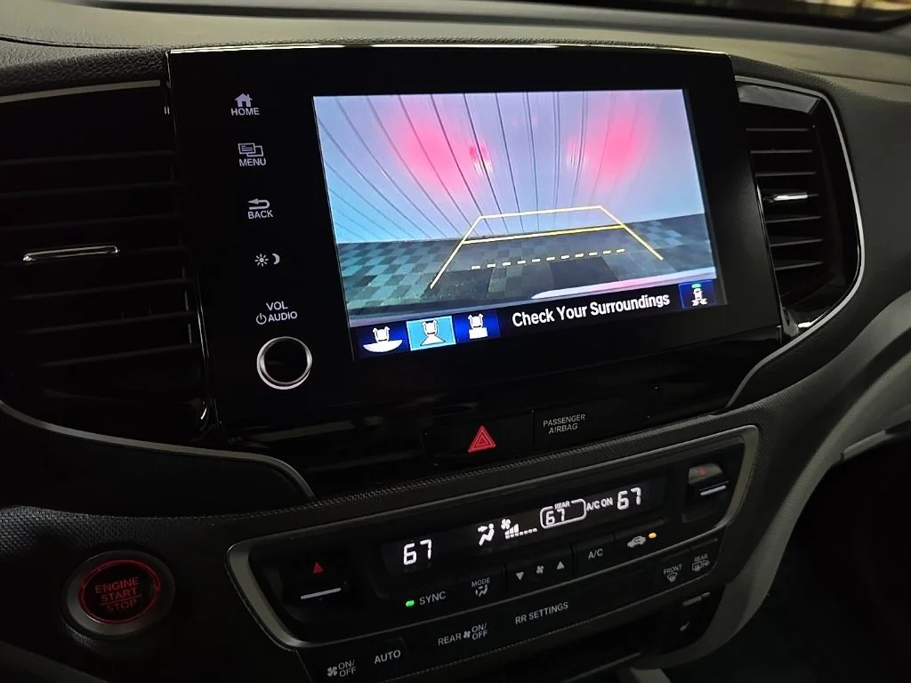 Used 2023 Obsidian Blue Pearl Honda RTL image 27