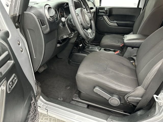 Used 2017 Silver Jeep Sport image 11