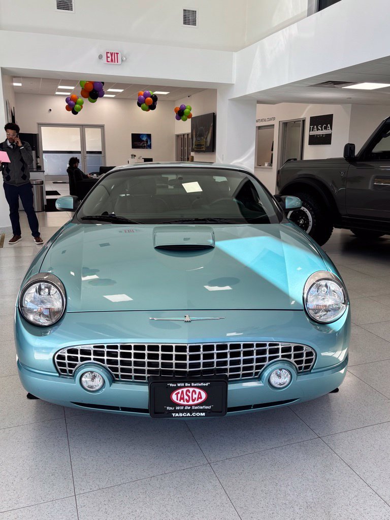 2002 Ford Thunderbird