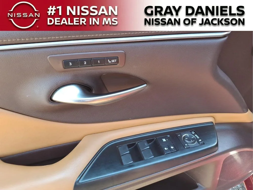 Used 2020 Red Lexus 350 image 10
