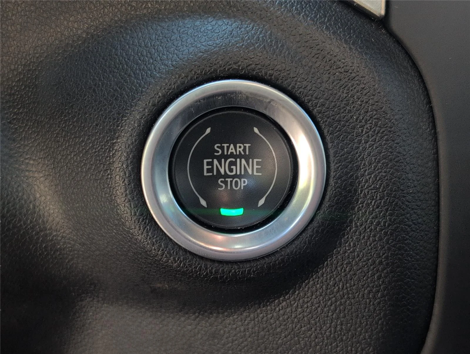 Used 2022 Summit White Chevrolet LTZ image 21
