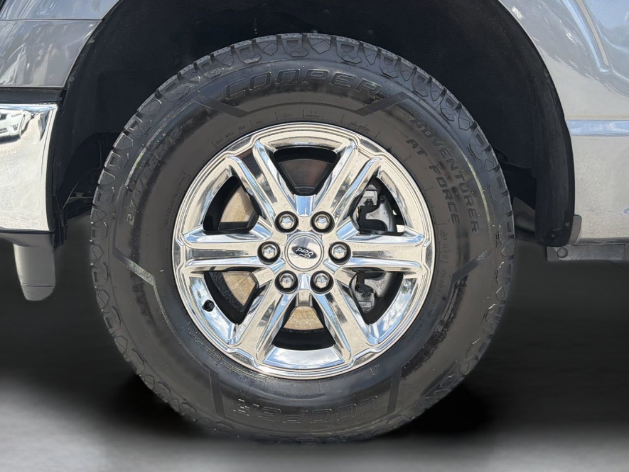 Used 2024 Gray Metallic Ford XLT image 30