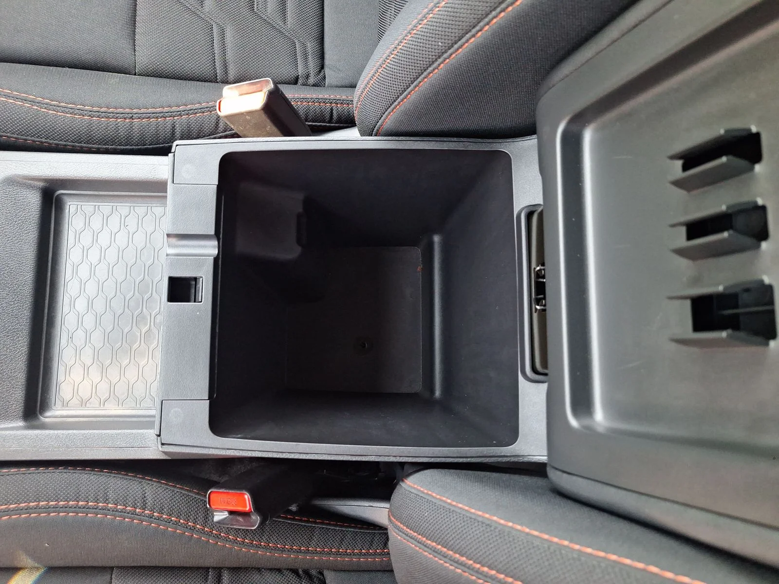 Used 2025 White Nissan PRO-4X image 24