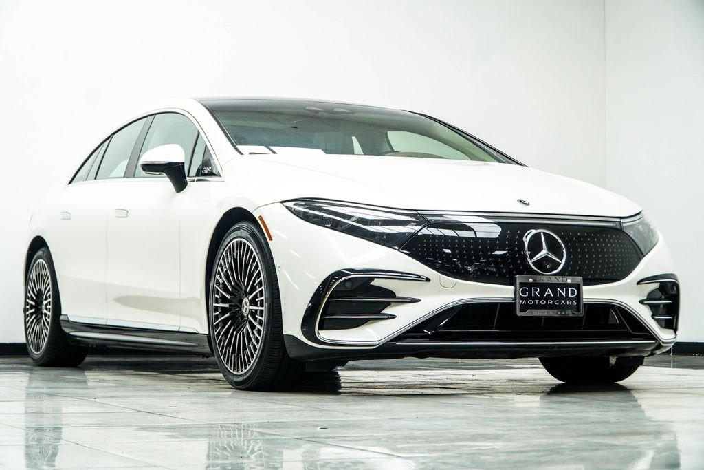 Used 2023 White Mercedes-Benz 580 image 4