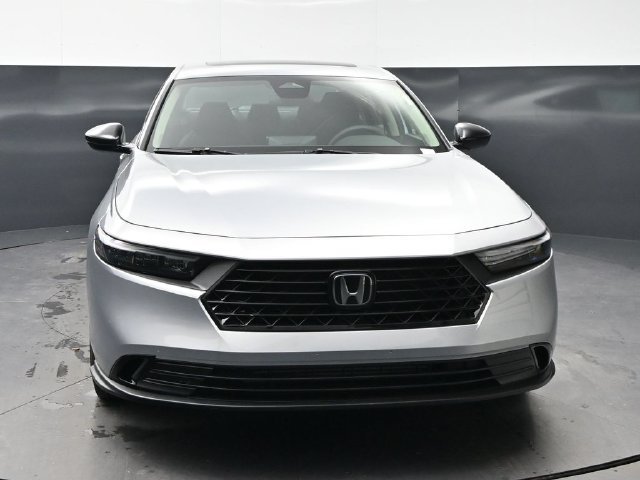 New 2026 Solar Silver Metallic Honda SE image 2
