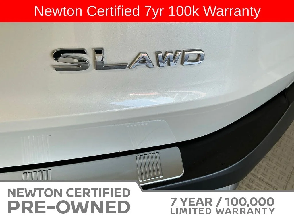 Certified Used 2023 Pearl White Nissan SL image 10