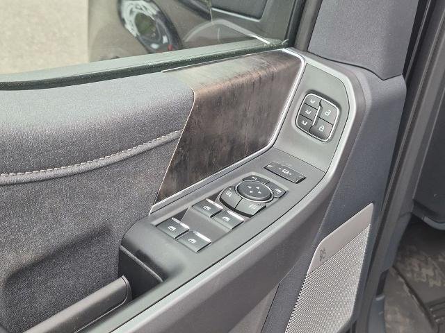 New 2026 Agate Black Metallic Ford F-250® Lariat® image 10