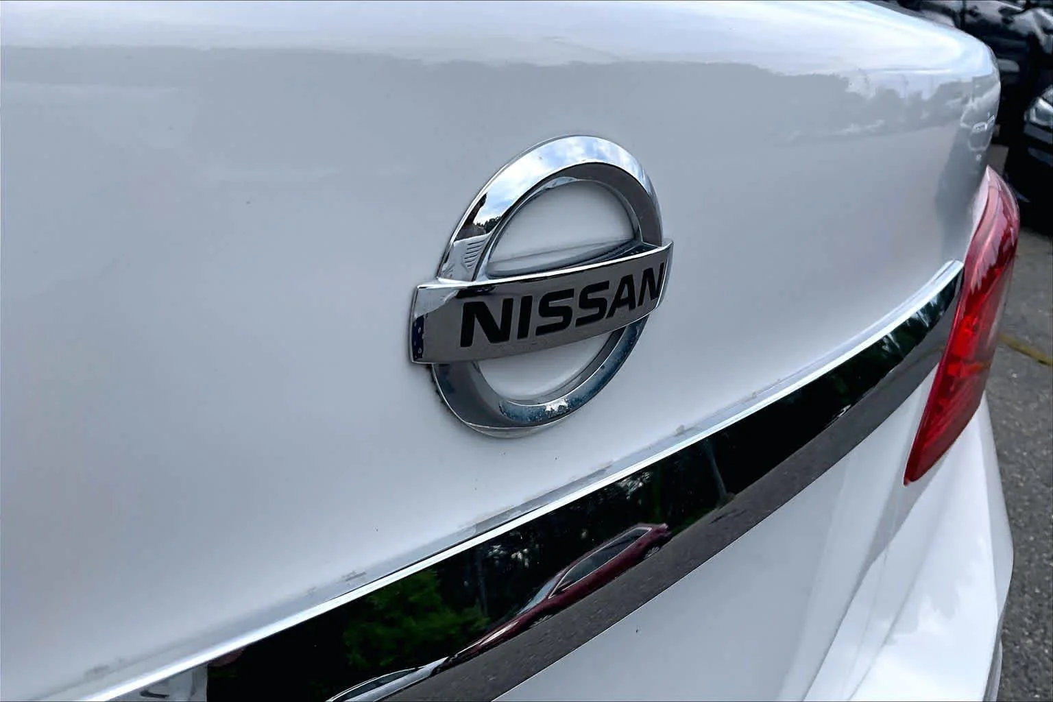 Used 2017 Fresh Powder Nissan S image 28