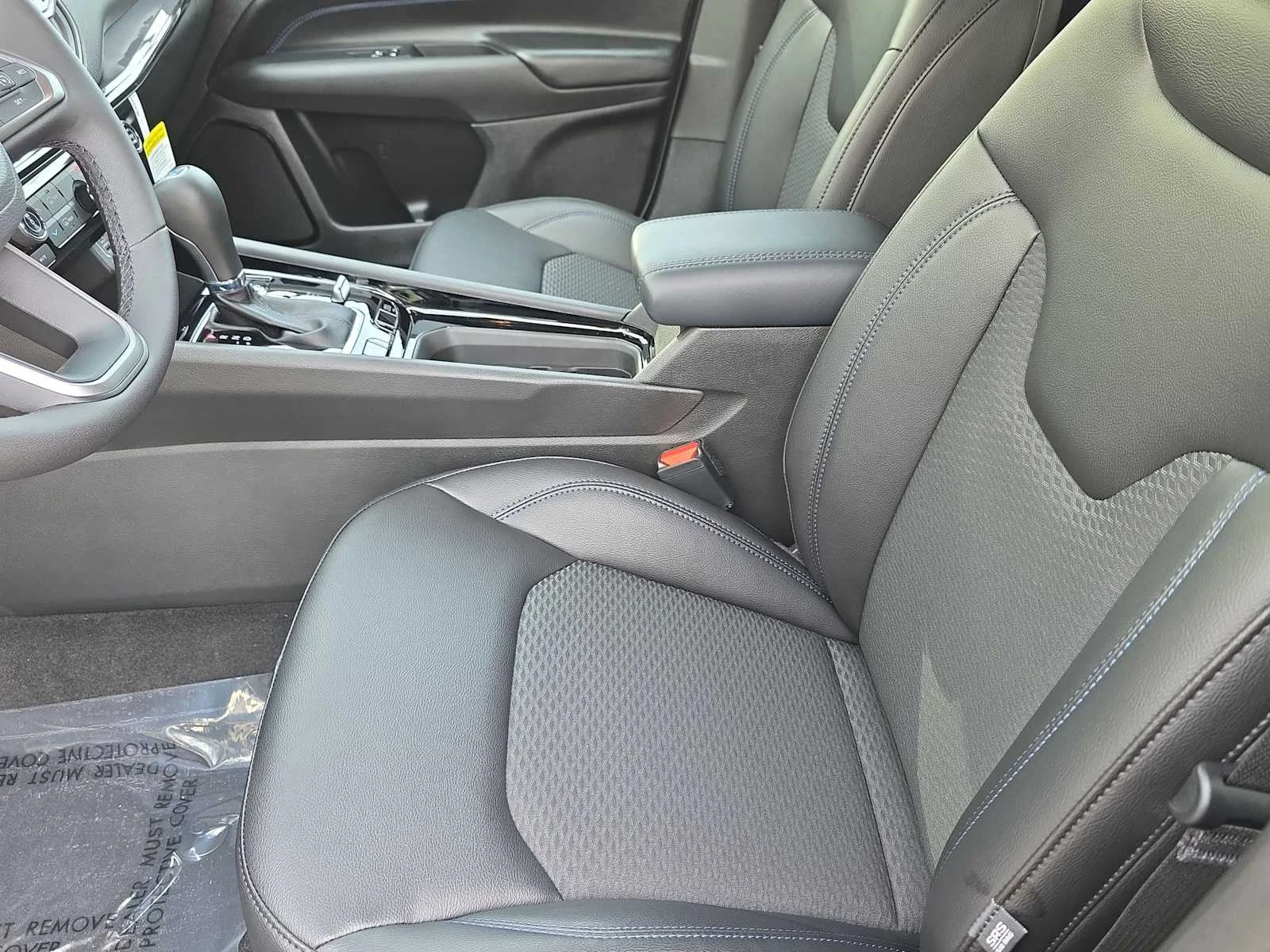 Used 2026 Bright White Clearcoat Jeep Latitude Altitude image 15